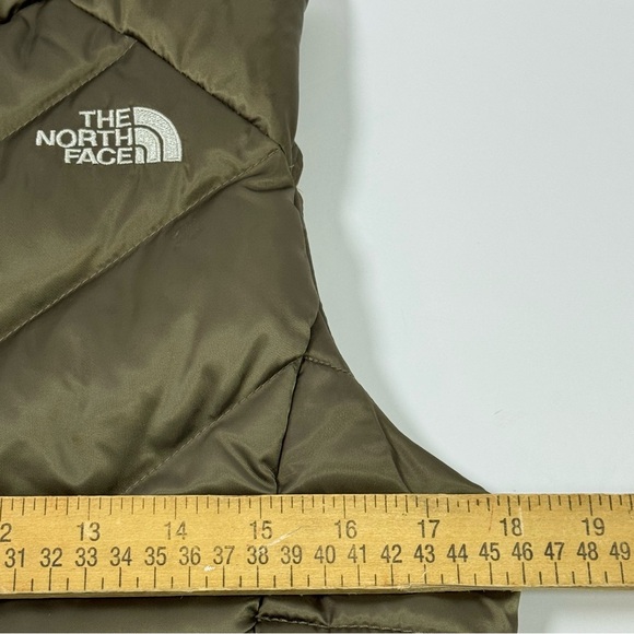 The North Face Green Quilted Vest with Insulated Padding Small - Picture 5 of 6